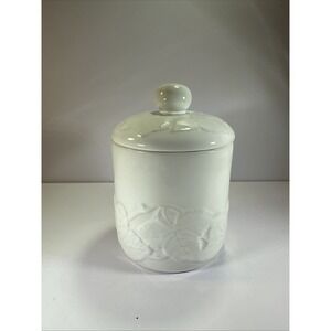 Pier‎ 1 Imports ✨Celadon Embossed Leaf Pattern Canister 5.25" ✨Made in Portugal✨